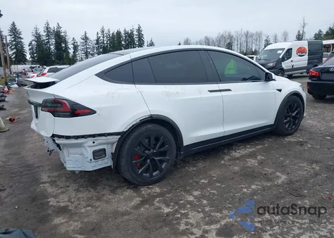 2022 Tesla Model X Dual Motor All-Wheel Drive z USA, uszkodzony, nr VIN 7SAXCAE51NF357196